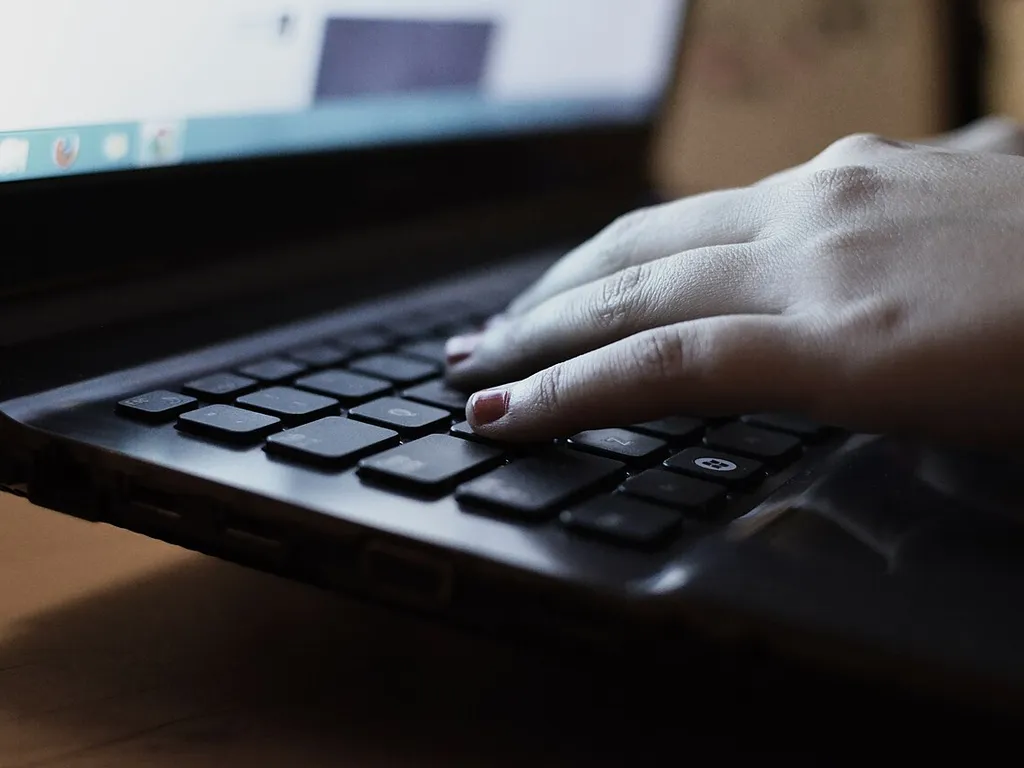 Сравнить курсы по digital marketing для фрилансеров по цене и портфолио в 2026 году
